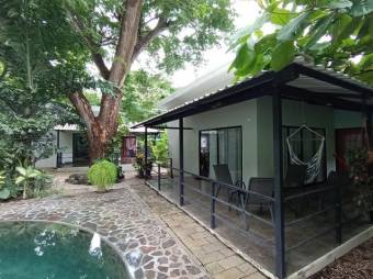 Se vende amplio hotel para inversión en Playa Avellanas 25-2005, $ 1,150,000, 4, Guanacaste, Santa Cruz