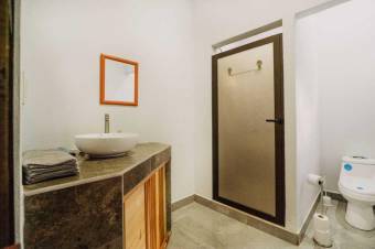 Se vende amplio hotel para inversión en Playa Avellanas 25-2005, $ 1,150,000, 4, Guanacaste, Santa Cruz