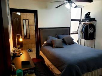 Se vende lujosa residencia con patio y piscina en Rio Oro 26-136 Se vende lujosa residencia con patio y piscina en Rio Oro 26-136