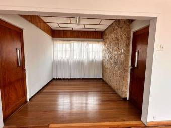 Se vende moderna casa con terreno de 846m2 en San pedro San José 25-1724 Se vende moderna casa con terreno de 846m2 en San pedro San José 25-1724