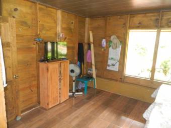 Se vende propiedad con 10,000m2 de lote en San Isidro Heredia 23-3548 Se vende propiedad con 10,000m2 de lote en San Isidro Heredia 23-3548