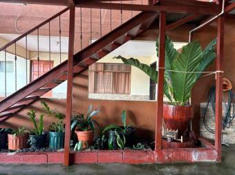 Se vende propiedad con 8 apartamentos en Ipis Goicoechea 25-1142 Se vende propiedad con 8 apartamentos en Ipis Goicoechea 25-1142