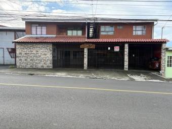 Se vende propiedad con 8 apartamentos en Ipis Goicoechea 25-1142