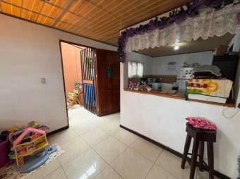 Se vende propiedad con 8 apartamentos en Ipis Goicoechea 25-1142 Se vende propiedad con 8 apartamentos en Ipis Goicoechea 25-1142