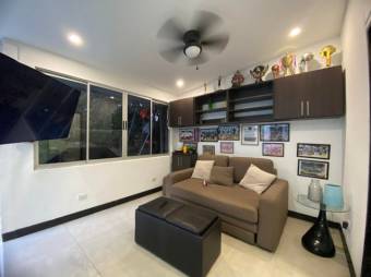 Se vende lujosa casa con patio en La Asunción de Belén 25-888 Se vende lujosa casa con patio en La Asunción de Belén 25-888