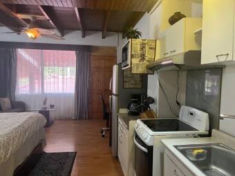 Se venden casa con 3 apartamentos en La Asunción de Heredia 25-1802 Se venden casa con 3 apartamentos en La Asunción de Heredia 25-1802