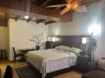 Se venden casa con 3 apartamentos en La Asunción de Heredia 25-1802 Se venden casa con 3 apartamentos en La Asunción de Heredia 25-1802