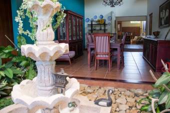 Se espaciosa casa con patio en San Pedro Montes de Oca 22-82 Se espaciosa casa con patio en San Pedro Montes de Oca 22-82