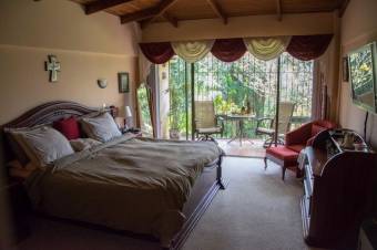 Se espaciosa casa con patio en San Pedro Montes de Oca 22-82 Se espaciosa casa con patio en San Pedro Montes de Oca 22-82