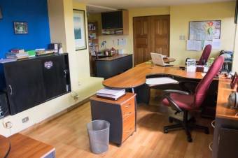 Se espaciosa casa con patio en San Pedro Montes de Oca 22-82 Se espaciosa casa con patio en San Pedro Montes de Oca 22-82