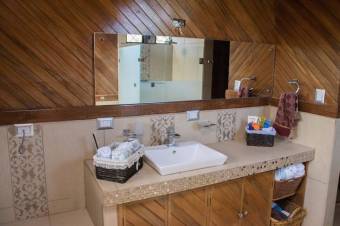 Se espaciosa casa con patio en San Pedro Montes de Oca 22-82 Se espaciosa casa con patio en San Pedro Montes de Oca 22-82