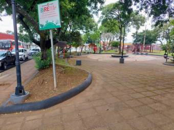 Se vende casa con apartamento en Alajuela Centro 23-427 Se vende casa con apartamento en Alajuela Centro 23-427