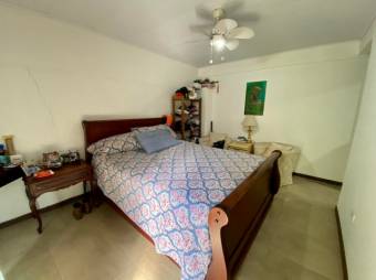 Se vende espaciosa casa con jardín y terraza en San Rafael Escazú 25-678 Se vende espaciosa casa con jardín y terraza en San Rafael Escazú 25-678