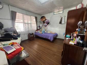 Se vende espaciosa casa con patio en San Antonio Heredia 25-1902 Se vende espaciosa casa con patio en San Antonio Heredia 25-1902