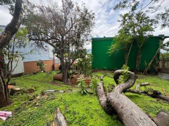 Se vende espaciosa casa con patio en San Antonio Heredia 25-1902 Se vende espaciosa casa con patio en San Antonio Heredia 25-1902