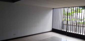 Se vende espaciosa casa con uso mixto en Alajuela Centro 25-624 Se vende espaciosa casa con uso mixto en Alajuela Centro 25-624