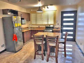 1-BR Apartment with Patio, Condo Lomas de Granadilla, Curridabat