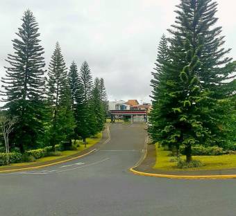 1-BR Apartment with Patio, Condo Lomas de Granadilla, Curridabat