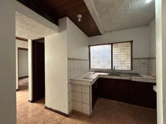 Se vende espaciosa casa con uso mixto en Alajuela Centro 25-1221 Se vende espaciosa casa con uso mixto en Alajuela Centro 25-1221