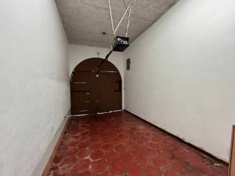 Se vende espaciosa casa con uso mixto en Alajuela Centro 25-1221 Se vende espaciosa casa con uso mixto en Alajuela Centro 25-1221