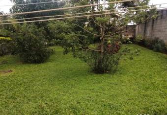 Se vende casa con lote de 657m2 en Alajuela Centro 25-1289 Se vende casa con lote de 657m2 en Alajuela Centro 25-1289