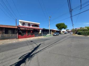 Se vende espaciosa casa con uso mixto en Alajuela Centro 25-1989 Se vende espaciosa casa con uso mixto en Alajuela Centro 25-1989