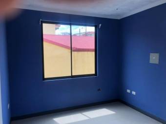 Se vende espaciosa casa con patio en Carrizal Alajuela 25-7 Se vende espaciosa casa con patio en Carrizal Alajuela 25-7