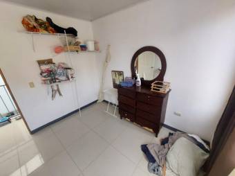 Se vende espaciosa casa con patio en Carrizal Alajuela 25-7 Se vende espaciosa casa con patio en Carrizal Alajuela 25-7