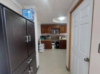 Se vende espaciosa casa con patio en Carrizal Alajuela 25-7 Se vende espaciosa casa con patio en Carrizal Alajuela 25-7