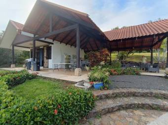 Se vende amplia finca de lujo en Guácima Alajuela 24-1321 Se vende amplia finca de lujo en Guácima Alajuela 24-1321