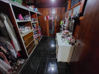 Se vende casa con mas de 1,200m2 en Guácima Alajuela 24-88 Se vende casa con mas de 1,200m2 en Guácima Alajuela 24-88