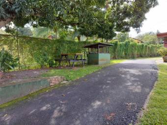 Se vende casa con mas de 1,200m2 en Guácima Alajuela 24-88 Se vende casa con mas de 1,200m2 en Guácima Alajuela 24-88
