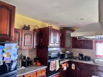 Impresionante vivienda en quinta cerca del centro de San Rafael