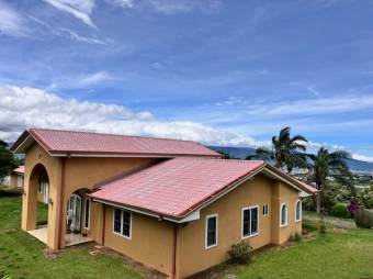 Impresionante vivienda en quinta cerca del centro de San Rafael