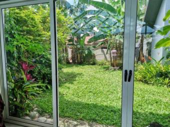 Se vende propiedad con 2 casas en Guácima de Alajuela 25-785 Se vende propiedad con 2 casas en Guácima de Alajuela 25-785