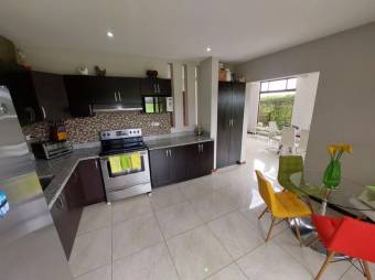 Se vende espaciosa casa en condominio de La Guácima Alajuela 25-1646 Se vende espaciosa casa en condominio de La Guácima Alajuela 25-1646