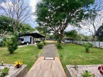 Se vende casa de lujo con 1,950m2 en Guácima Alajuela 25-308 Se vende casa de lujo con 1,950m2 en Guácima Alajuela 25-308