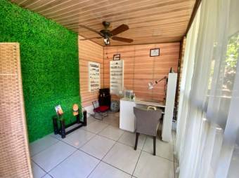 Se vende espaciosa casa con patio en La Garita Alajuela 25-442 Se vende espaciosa casa con patio en La Garita Alajuela 25-442