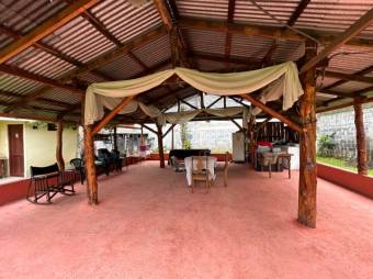 Se vende espaciosa casa para inversión en Rio Segundo Alajuela 25-302 Se vende espaciosa casa para inversión en Rio Segundo Alajuela 25-302