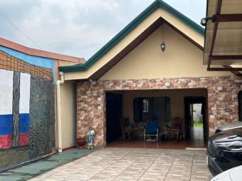 Se vende espaciosa casa para inversión en Rio Segundo Alajuela 25-305