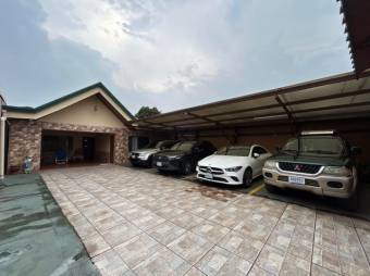 Se vende espaciosa casa para inversión en Rio Segundo Alajuela 25-302 Se vende espaciosa casa para inversión en Rio Segundo Alajuela 25-302