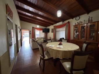 Se vende espaciosa casa para inversión en Rio Segundo Alajuela 25-302 Se vende espaciosa casa para inversión en Rio Segundo Alajuela 25-302