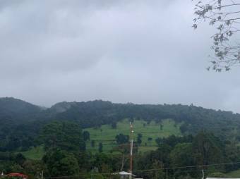 Se vende espaciosa casa con jardín en Sabanilla San José 24-786 Se vende espaciosa casa con jardín en Sabanilla San José 24-786