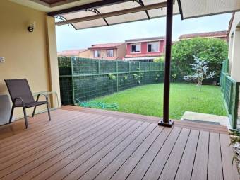 Se vende moderna casa en condominio de San Rafael Alajuela 24-827 Se vende moderna casa en condominio de San Rafael Alajuela 24-827