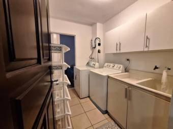 Se vende moderna casa en condominio de San Rafael Alajuela 24-827 Se vende moderna casa en condominio de San Rafael Alajuela 24-827