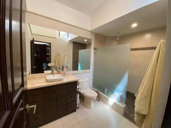 Se vende moderna casa en condominio de San Rafael Alajuela 24-827 Se vende moderna casa en condominio de San Rafael Alajuela 24-827