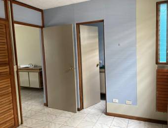 Apto 1 cuarto, sin mascotas, con servicios, solo paga la luz!