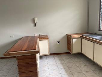 Apto 1 cuarto, sin mascotas, con servicios, solo paga la luz!