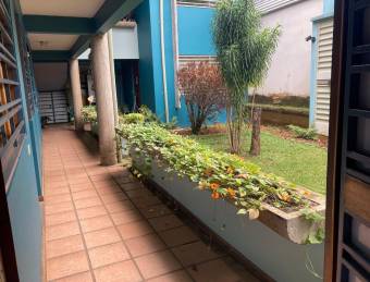 Apto 1 cuarto, sin mascotas, con servicios, solo paga la luz!