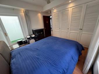 Se vende moderna casa con patio y piscina en San Rafael Escazú 25-1503 Se vende moderna casa con patio y piscina en San Rafael Escazú 25-1503